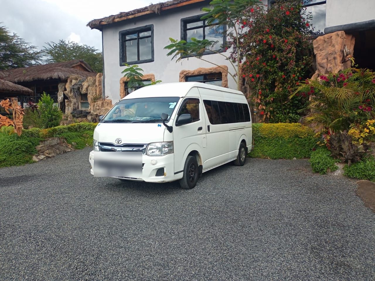 Toyota HiAce Van, Lodge Circuit