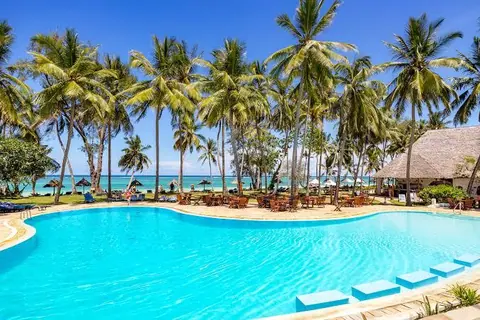 Diani Beach, light aircraft transfer, Bwindi → Entebbe, 12-Day Kenya, Rwanda & Uganda, Gorillas and the Big Five